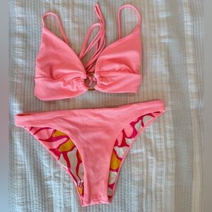 Maaji Coral Salmon Textured Bikini Size Small 💗☀️